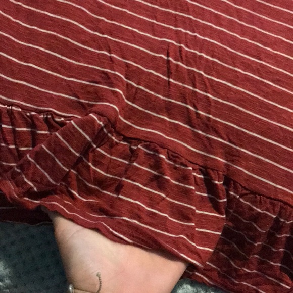 stripped marroon shirt - Picture 3 of 3